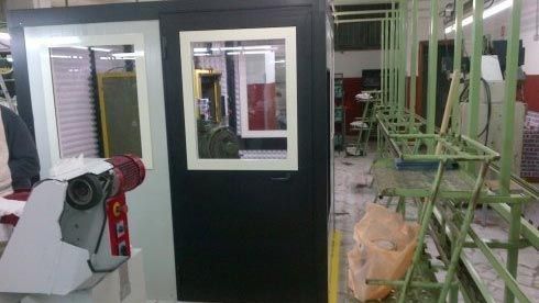 Box insonorizzato per macchinario