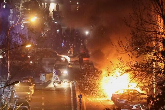 In Iran 12.000 morti in 2 giorni”. L’Onu: “Inorriditi”. Trump: “Continuate a protestare, gli aiuti stanno arrivando”