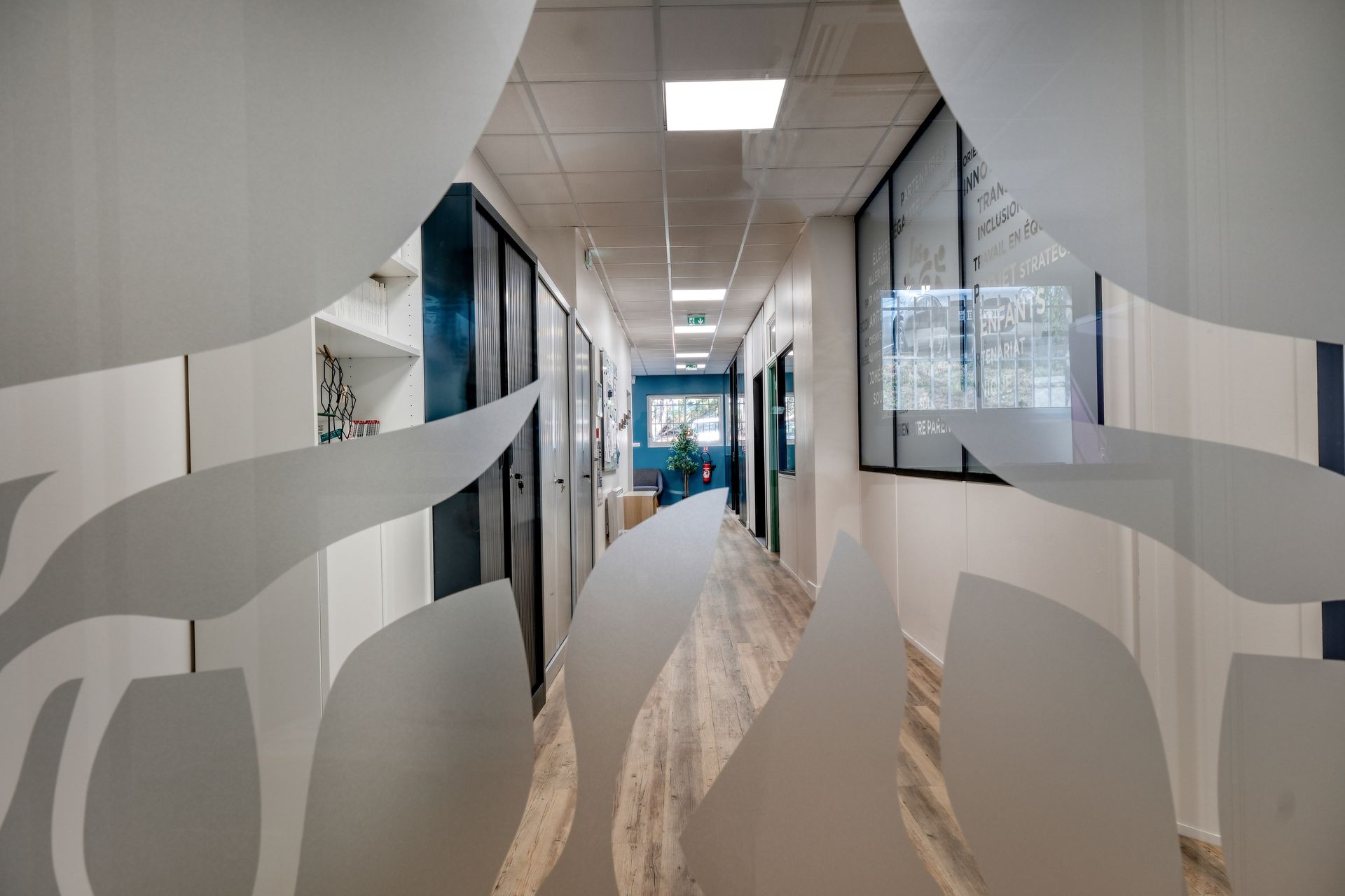 Rénovation local pro ERP enfants signalétique