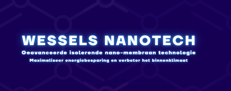 Modern glazen kantoorgebouw met een grijs frame en reflecterende ramen op een zonnige dag.