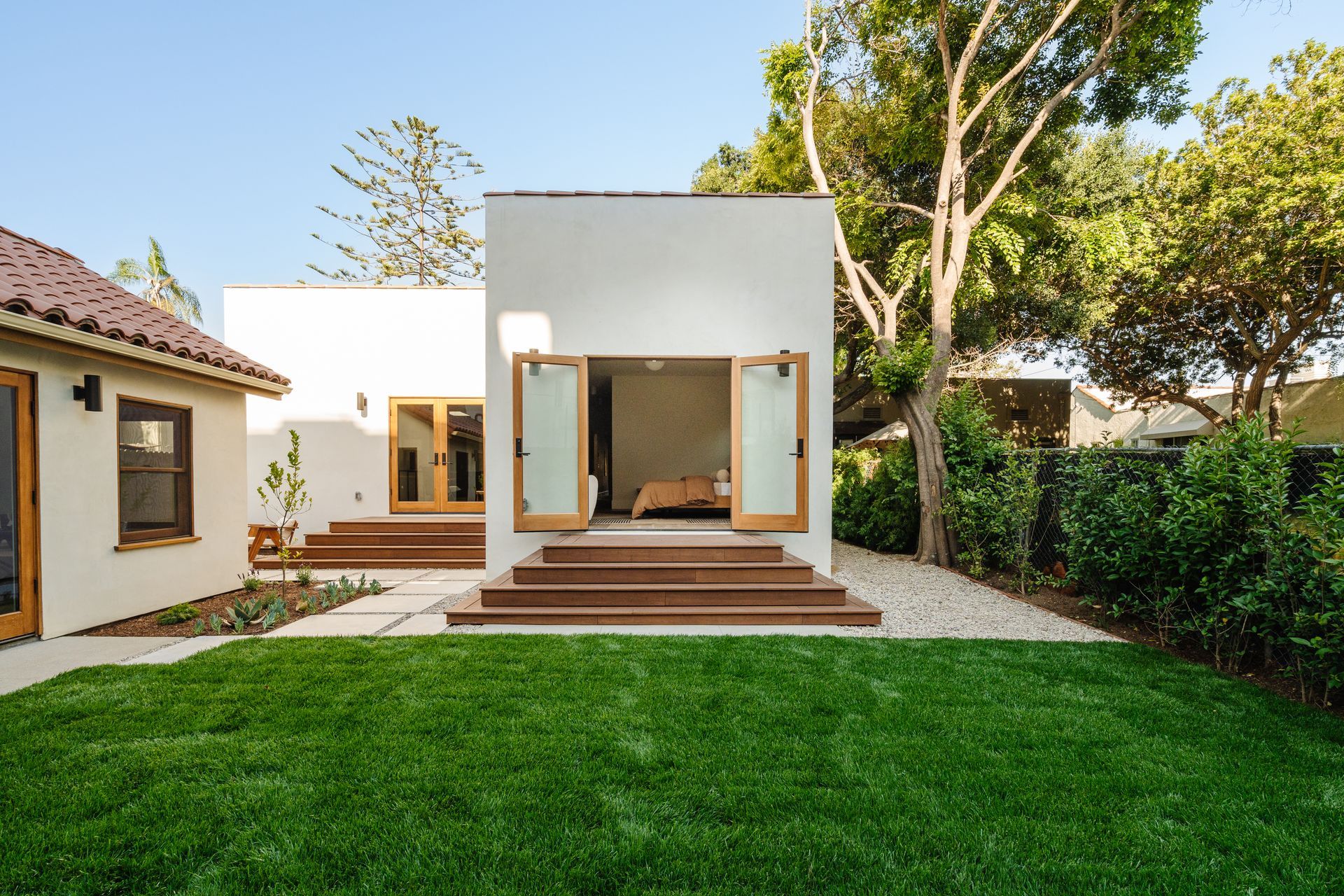 Larchmont Village home construction services