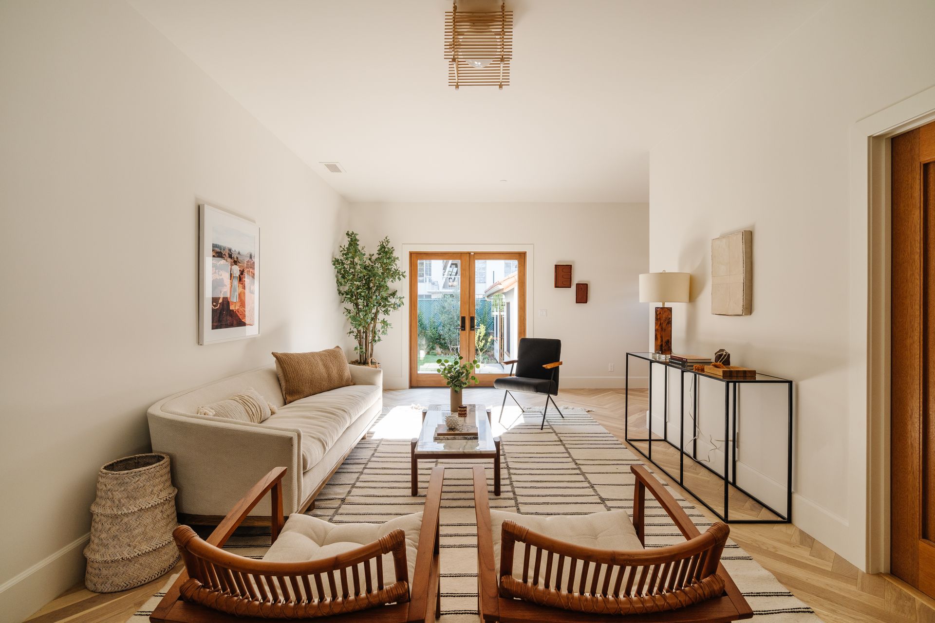 Larchmont Village indoor living space