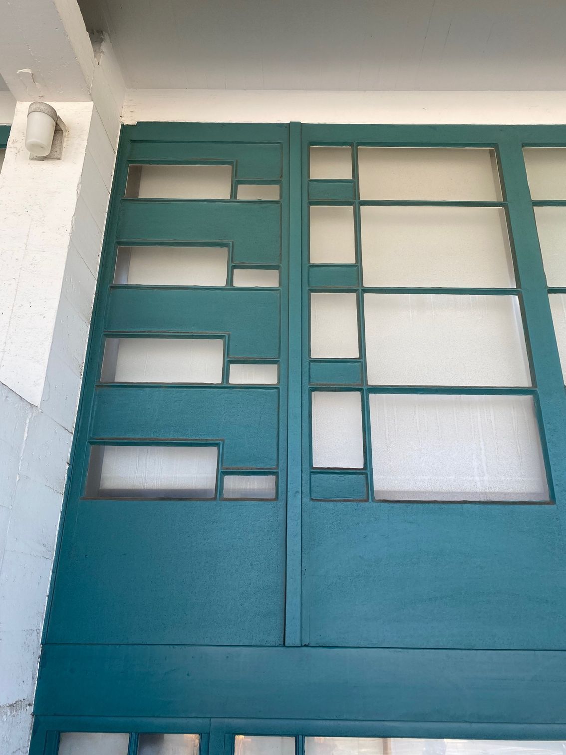 Lovell Beach house exterior detail design