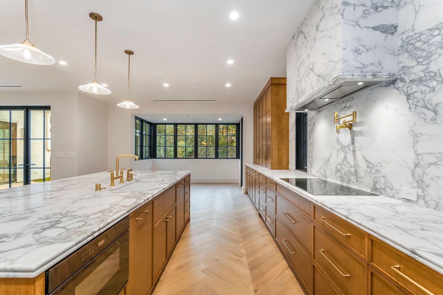 North Kenter avenue kitchen