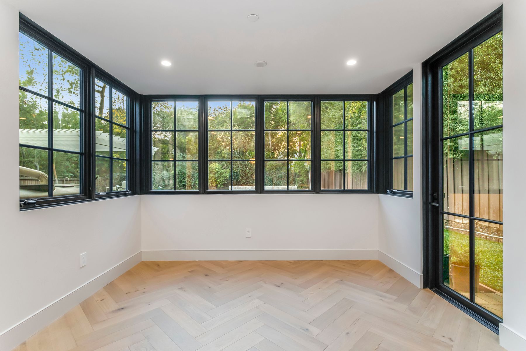 North Kenter avenue sunroom