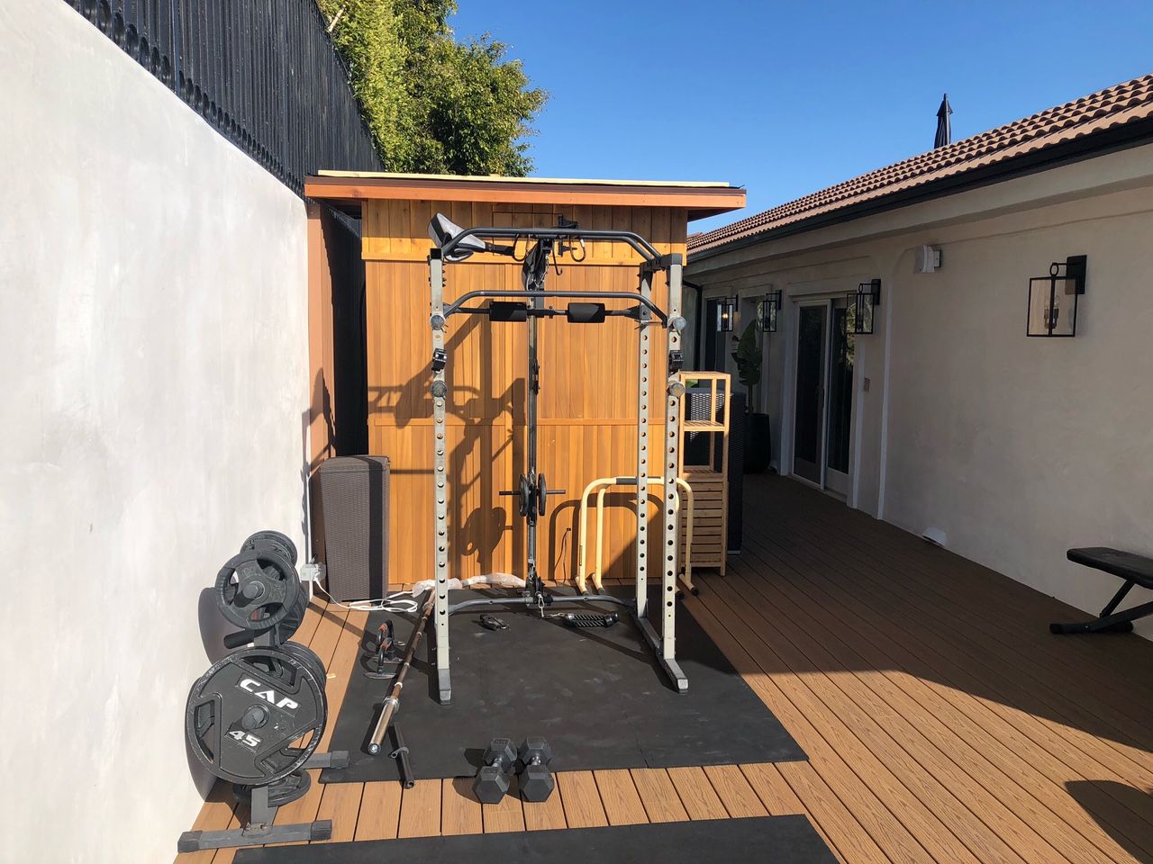 Hollywood Hills home construction company