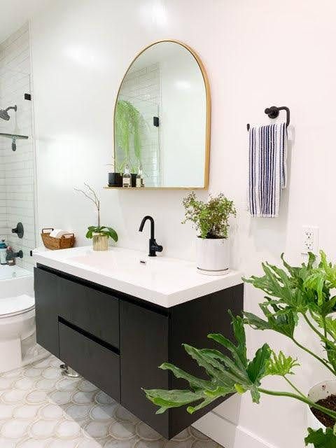 Mid City bathroom design