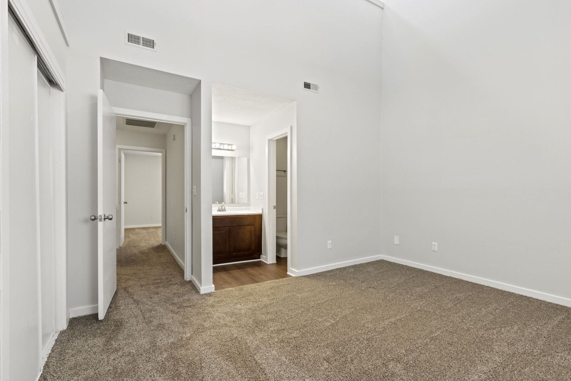 Townhomes, Greenville, Pet Friendly, 2 Bedroom, Washer Dryer Connect, 24 Hr Emergency Maintenance, Patio, En-Suite, Floorplan