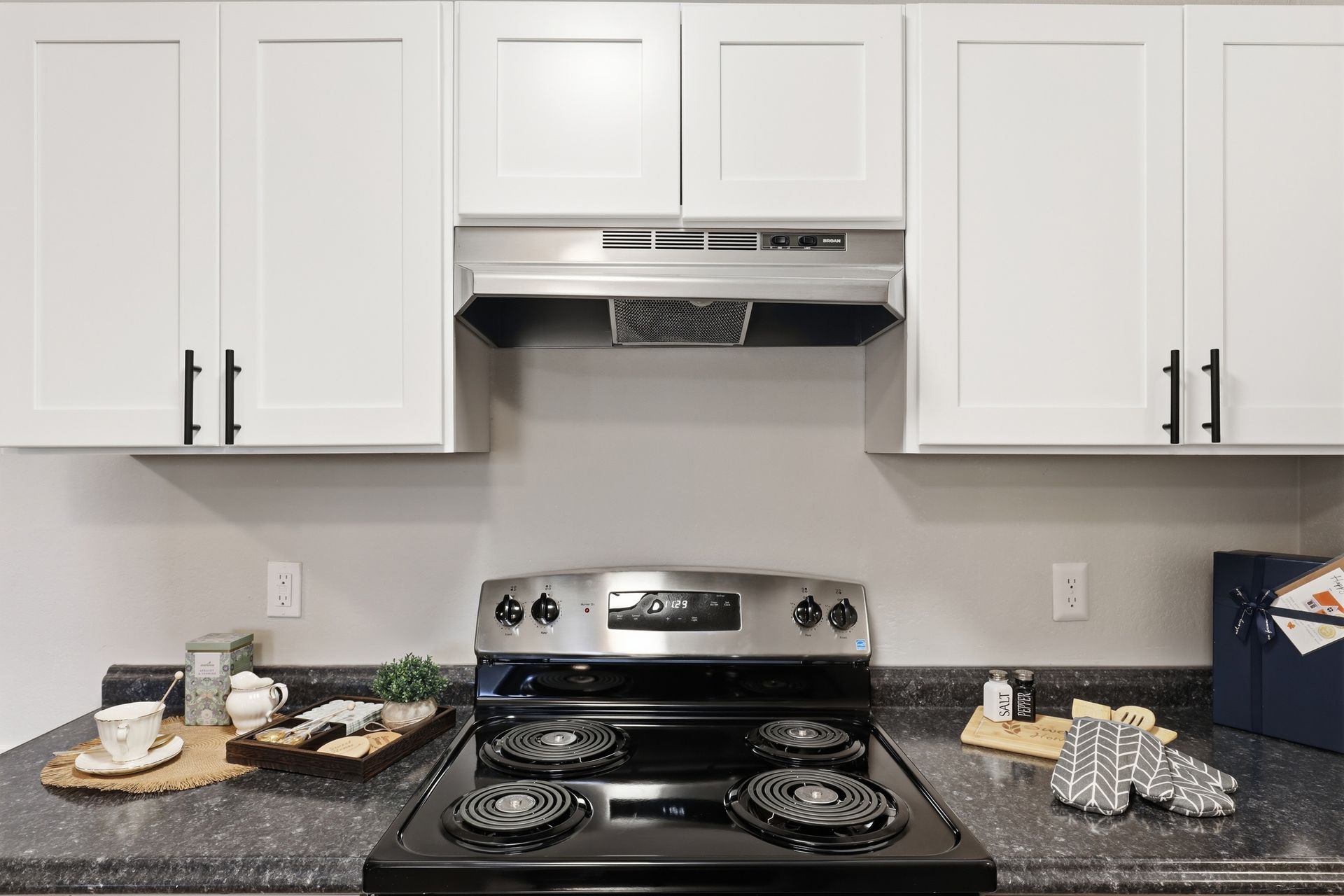 Apartments, Edmond, Pet Friendly, 1 2 3 4 Bedroom, Washer Dryer Connect, 24 Hr Emergency Maintenance, Patio, Floorplan, Pool