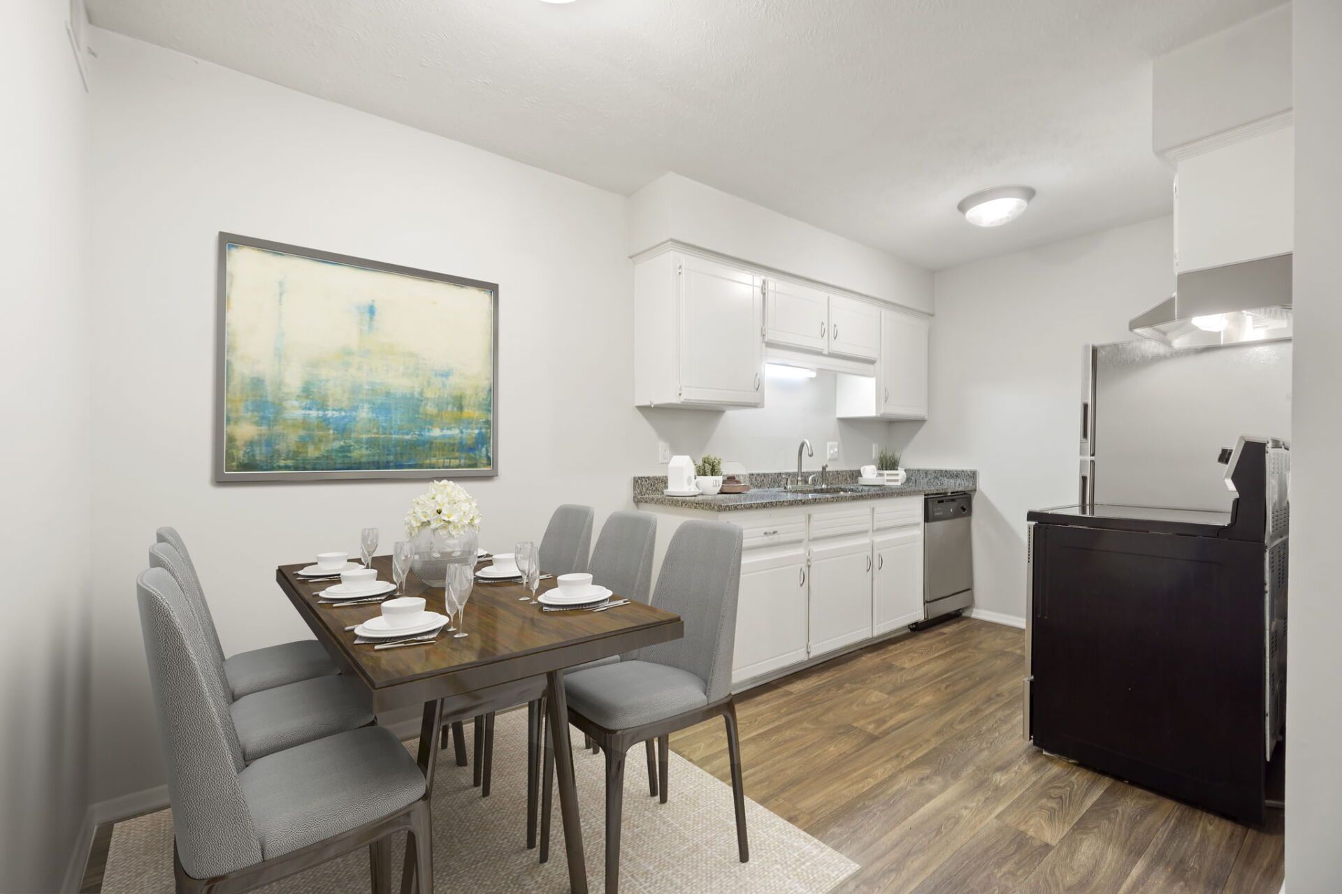 Apartments, Greenville, No Pets, No Smoking, 1 and 2 Bedroom, Laundry, 24 Hr Emergency Maintenance, Patio, Pool, Lockers