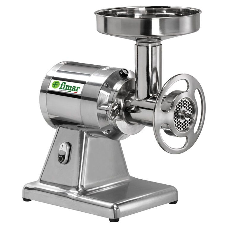 Tritacarne elettrico in acciaio inox con tramoggia e manovella su sfondo bianco