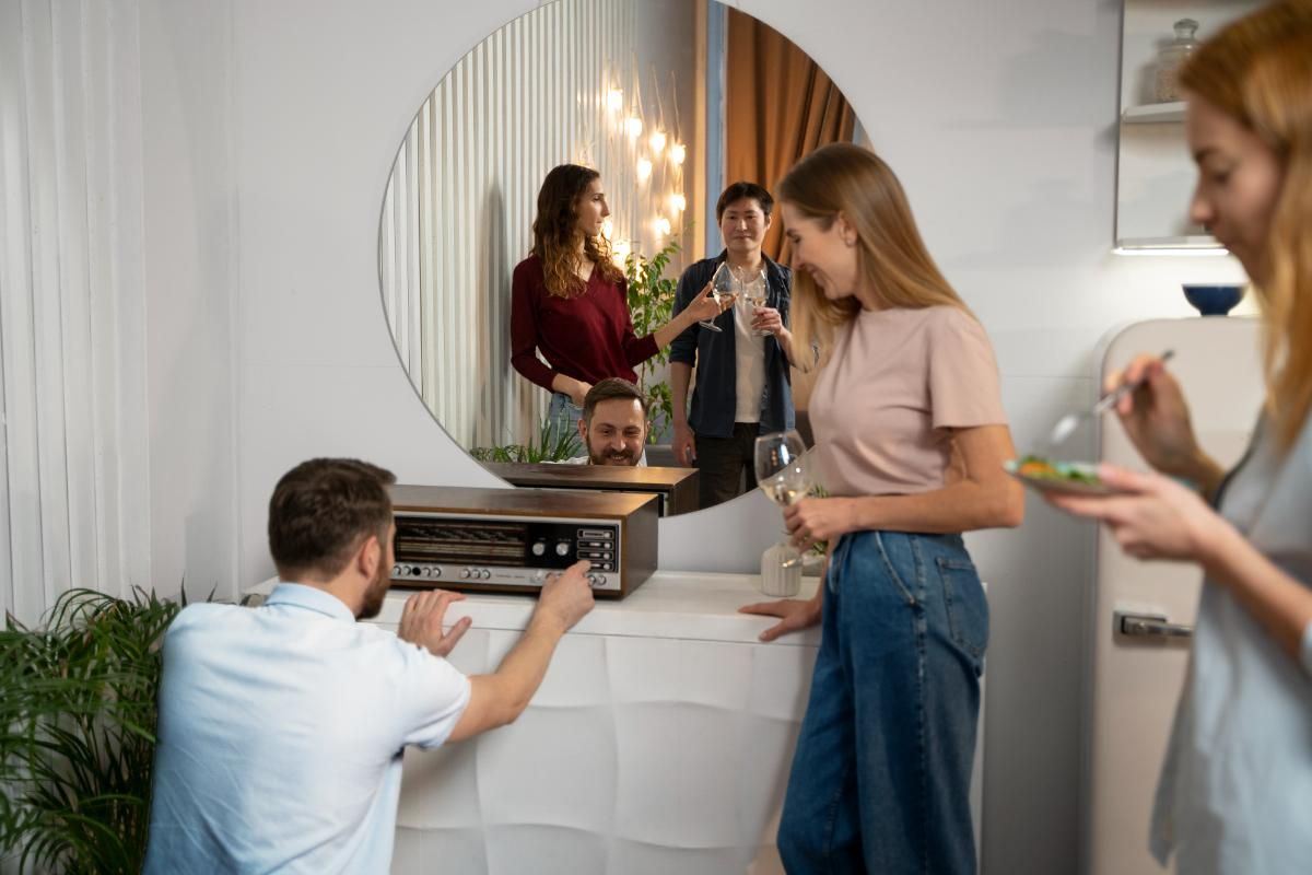 How to Set Up a Mirror Photo Booth?