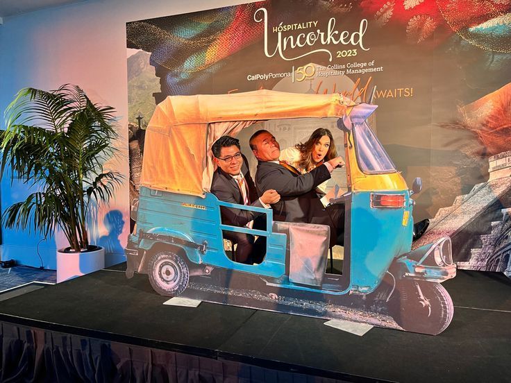 traditional and 360 photo booths