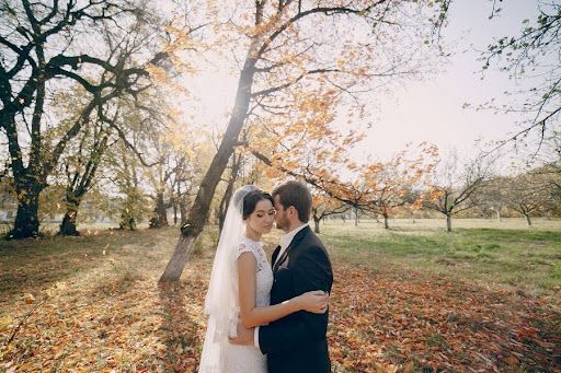 Cost Benefits of an Autumn Wedding