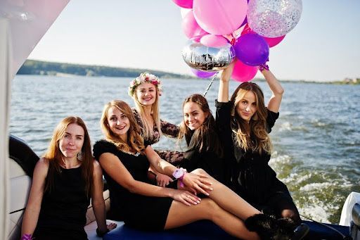 Planning Your Party on a Sydney Harbour Boat