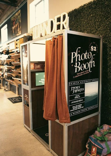 Tips for Finding Competitive Photo Booth Prices