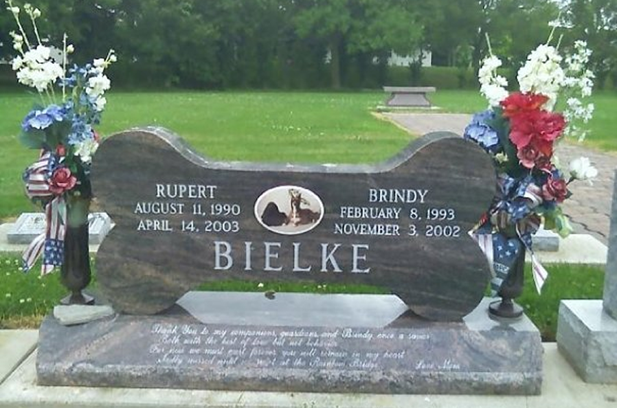 Monuments, Markers & Garden Stones