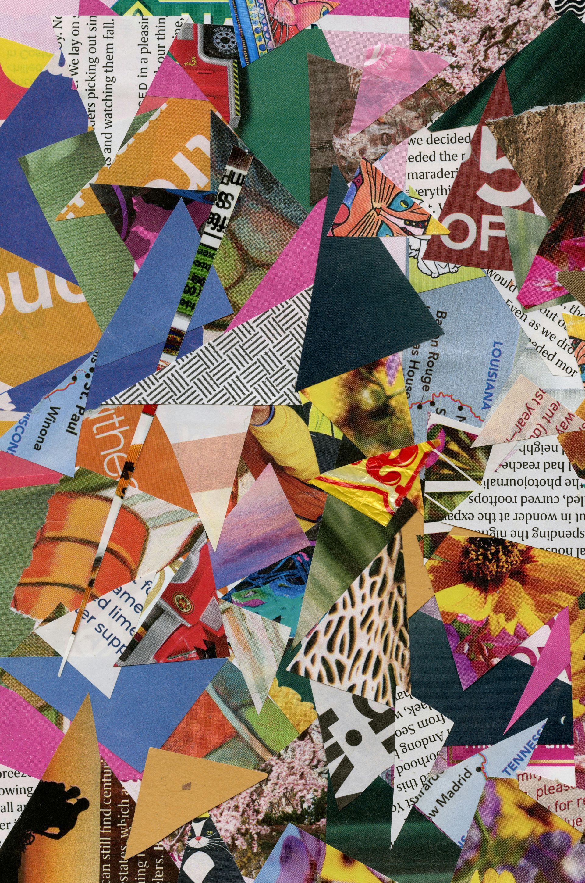 Een kleurrijke collage gemaakt van overlappende papiersnippers in verschillende vormen, patronen en texturen.