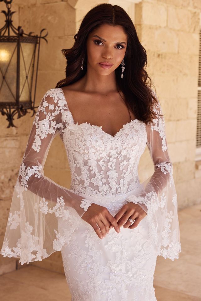 bohemian wedding dress chicago Perfect Bridal Dresses Chicago: Find Your Dream Color:NUDE so the dress catches flowwy Long Sleeve Illusion Floral