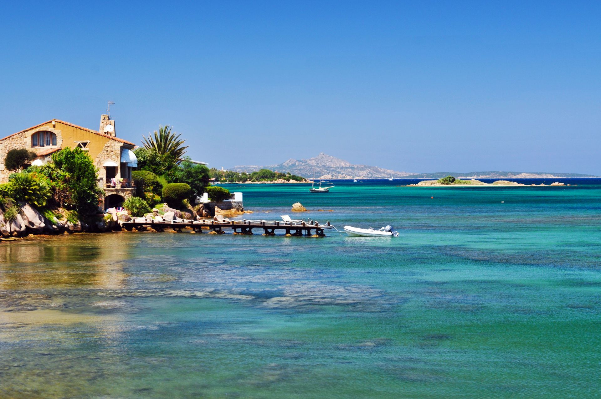 Why Travel with Just Sardinia?