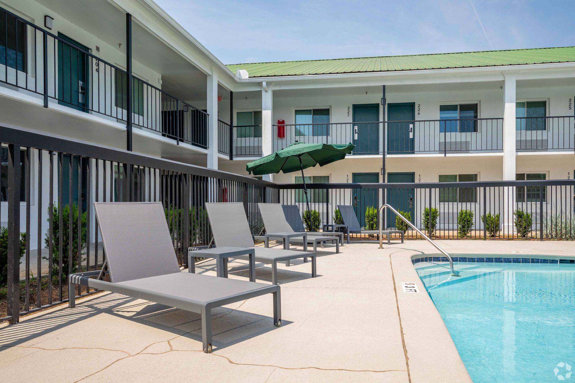 Hermitage Studios Studio Apartments in Hermitage, TN