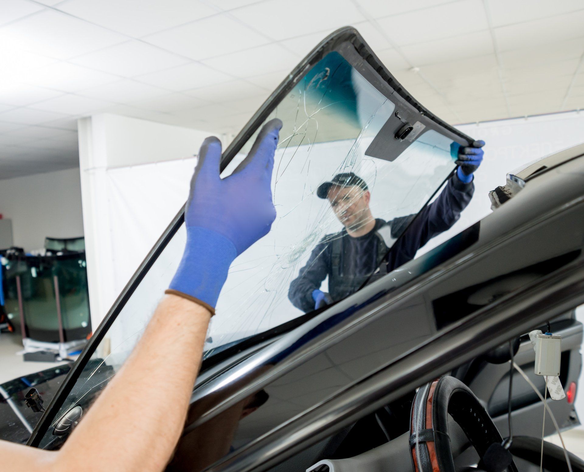 Windshield Repair & Replacement
