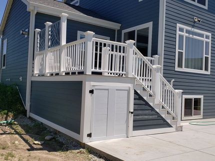 custom deck builders