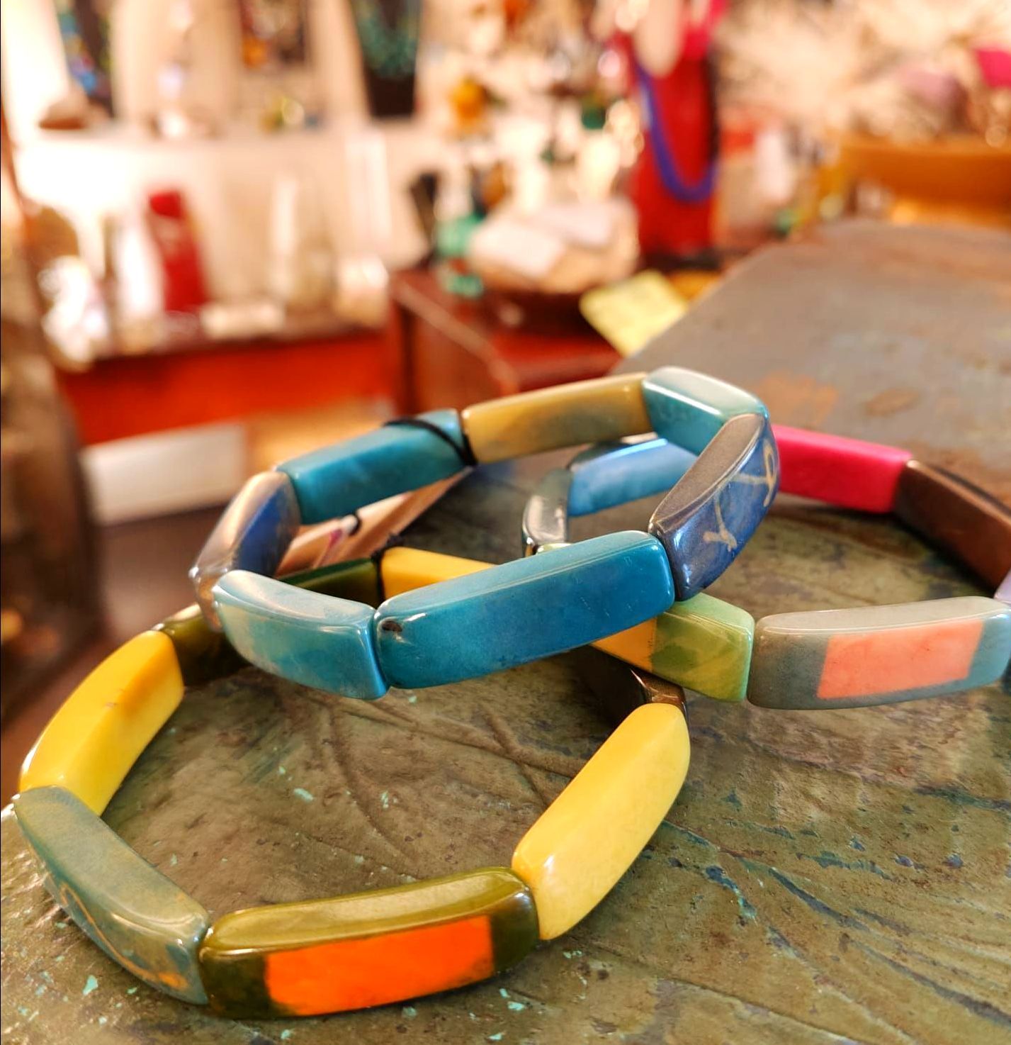 Bracciale  in tagua avorio vegetale brillante colorati