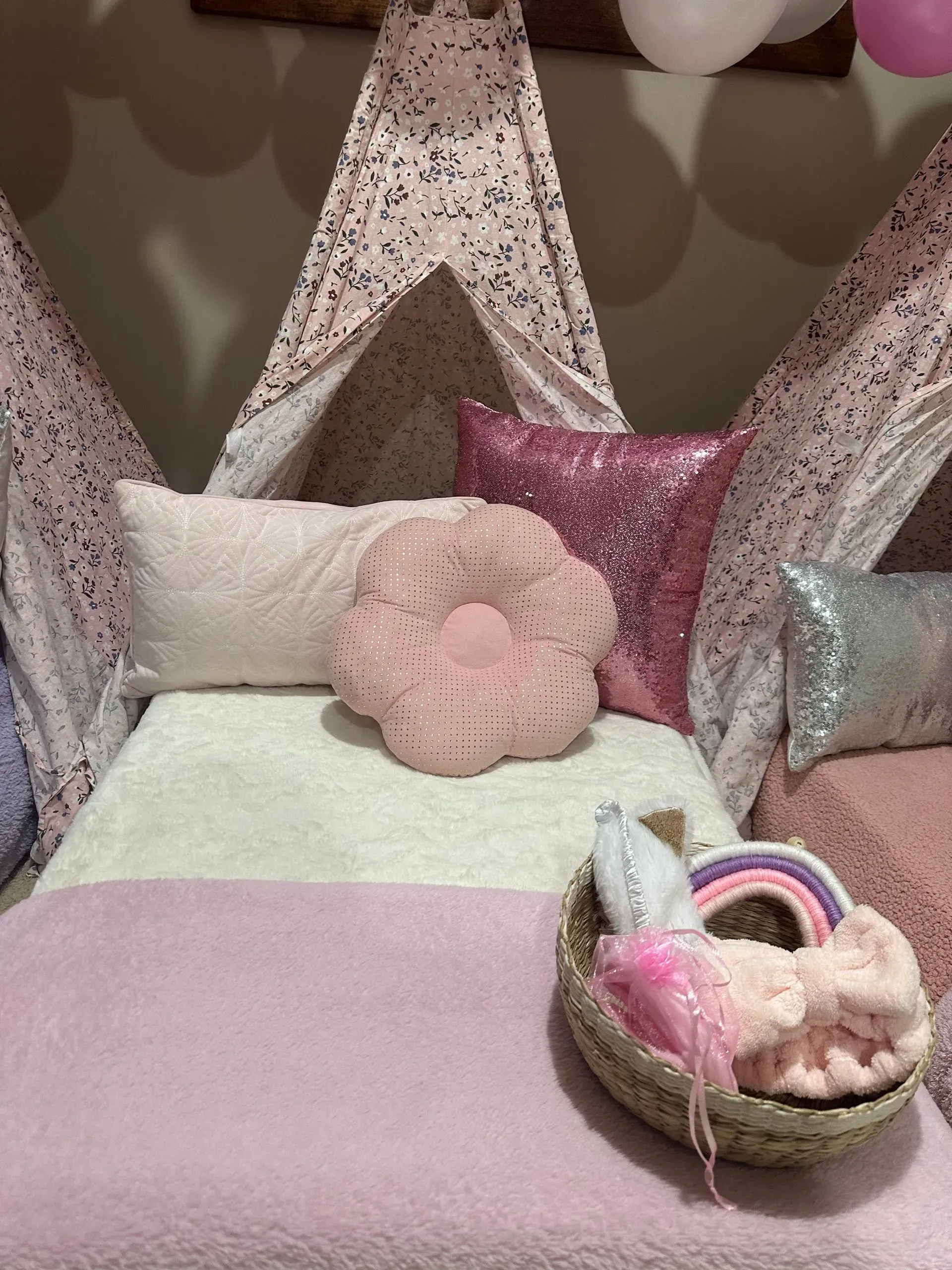 Pastel Children’s Bed With Star Canopy — Sweet Parties & Braids in Tatton, NSW