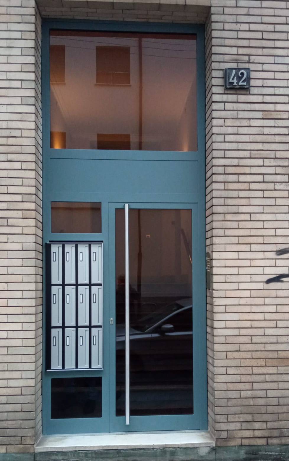 portone di sicurezza condominiale Milano