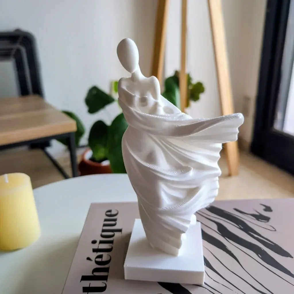 ESCULTURA BRISA