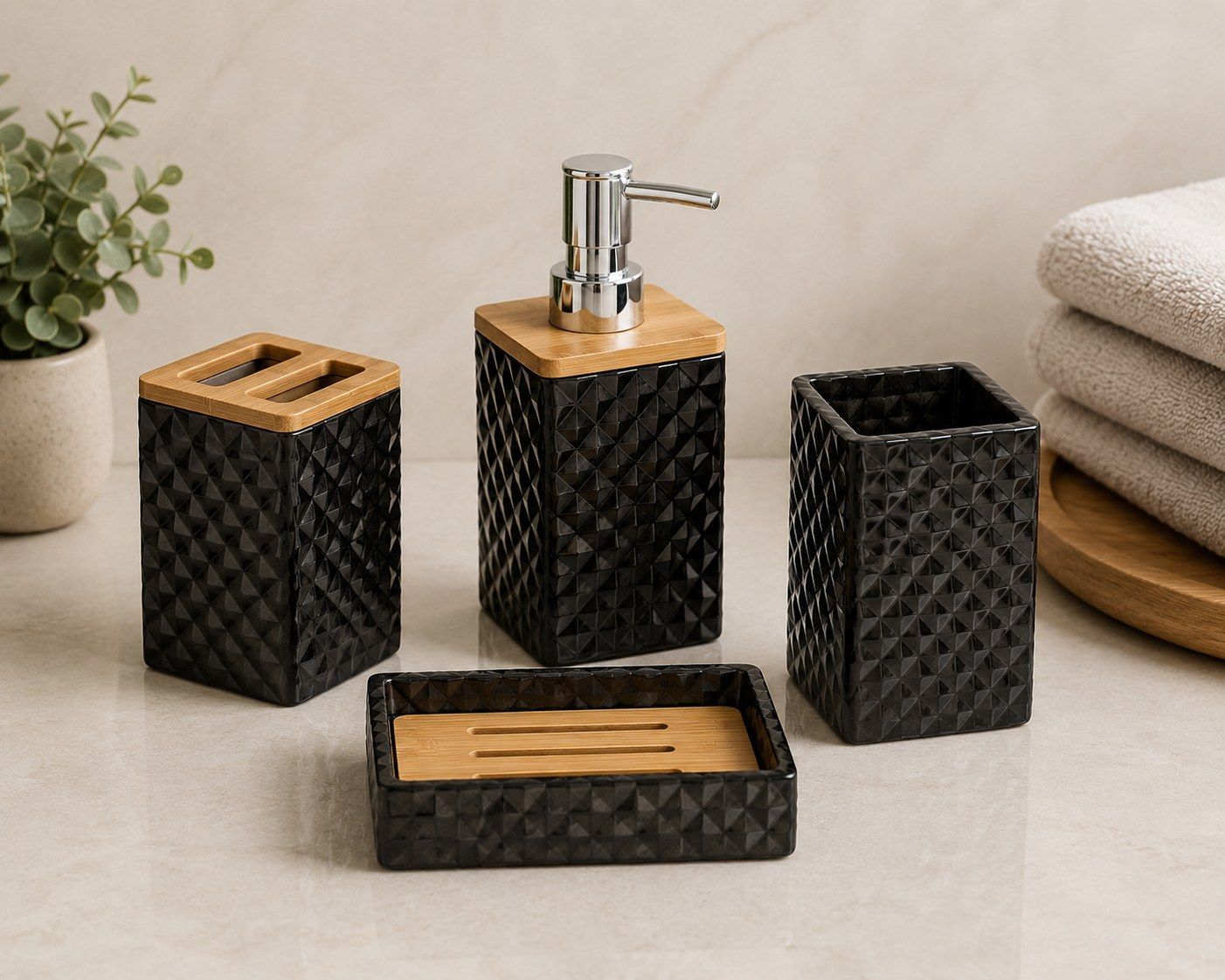 SET DE BAÑO X 4 PIEZAS NEGRO CON DETALLES BAMBÙ