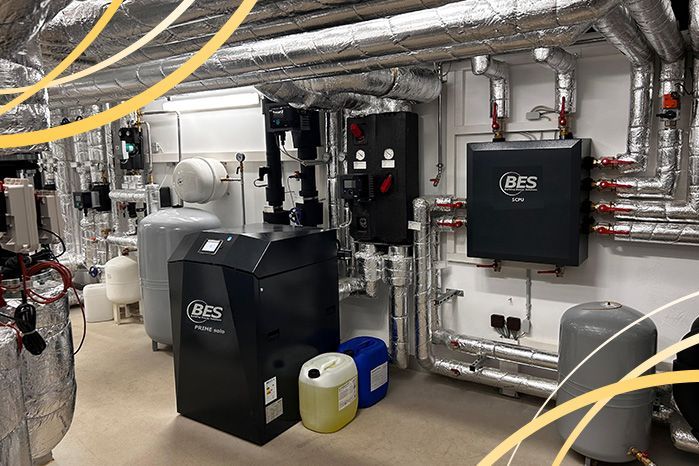 Sala de maquinas con bomba de calor geot&eacute;rmico/agua y SCPU