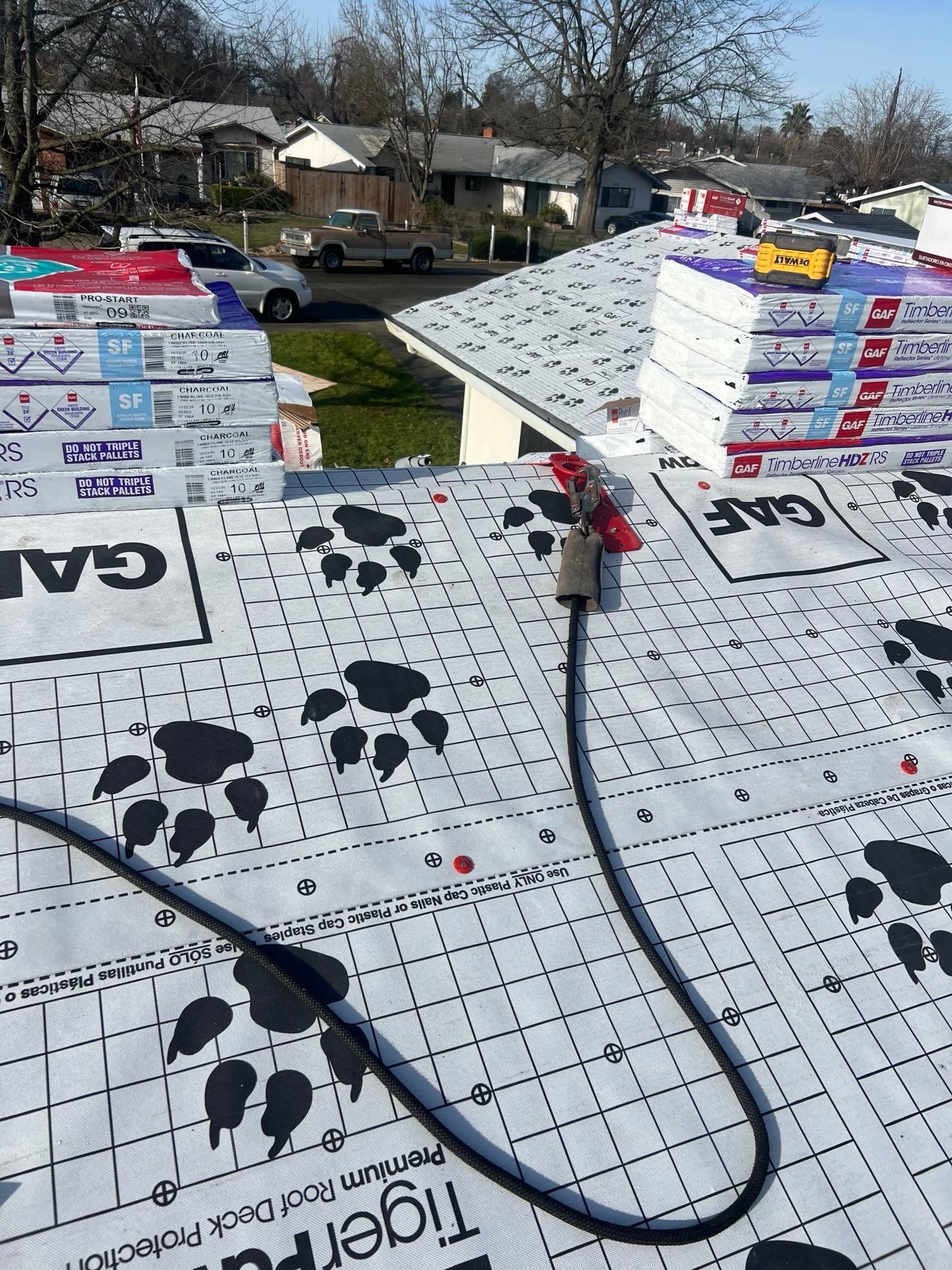 Roof Shingle Removal and Installation in Citrus Heights