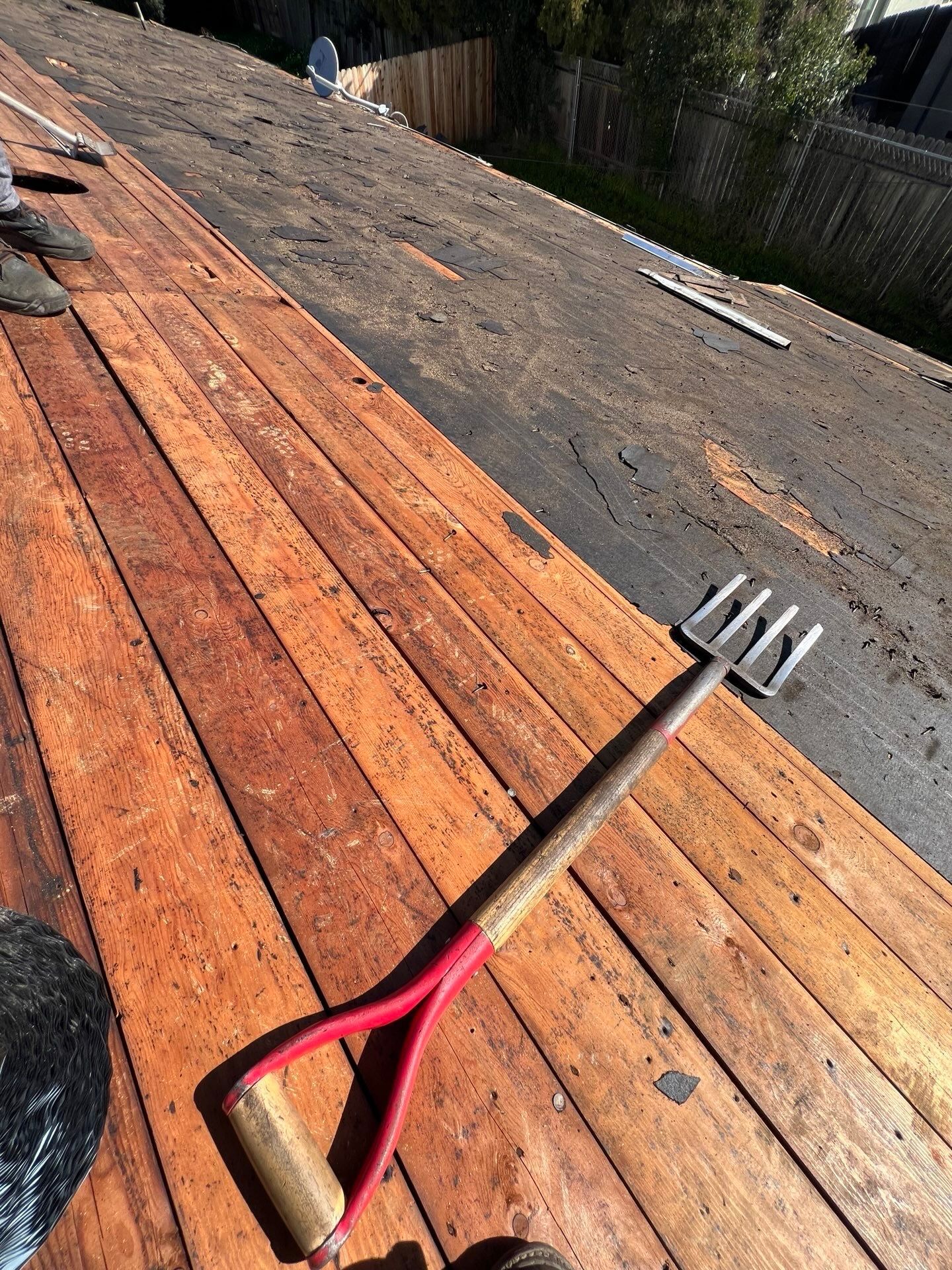 Residential Roof Asphalt Shingle Installation and Dry Rot Repair in Sacramento, CA