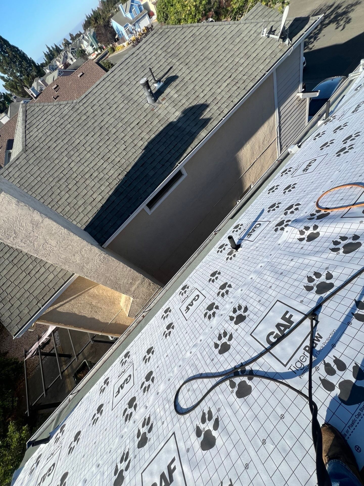 Complete Roof Replacement & Tear-Off in Suisun City, CA