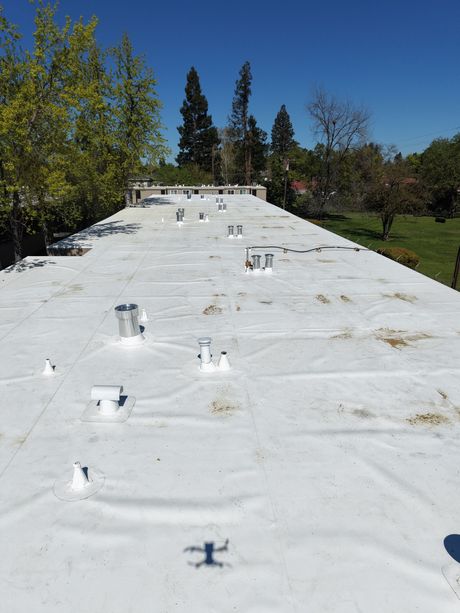 commercial roofing repair for apartment complex ambergrove