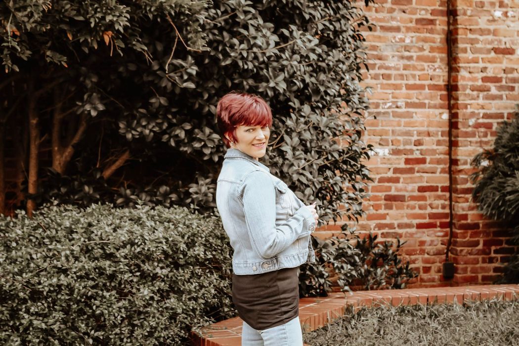 Newnan GA headshot photographer capturing confident business and branding portraits