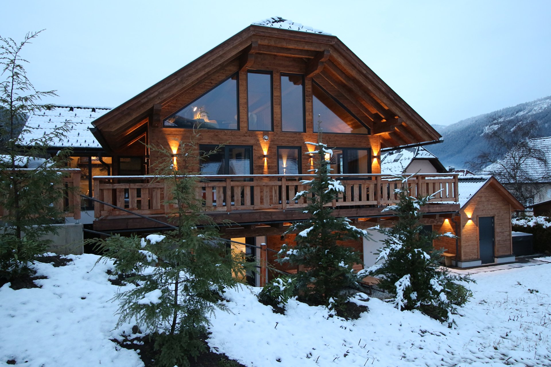 Komfortable Unterkunft in nachhaltigen Wellness-Chalets - Alpinn