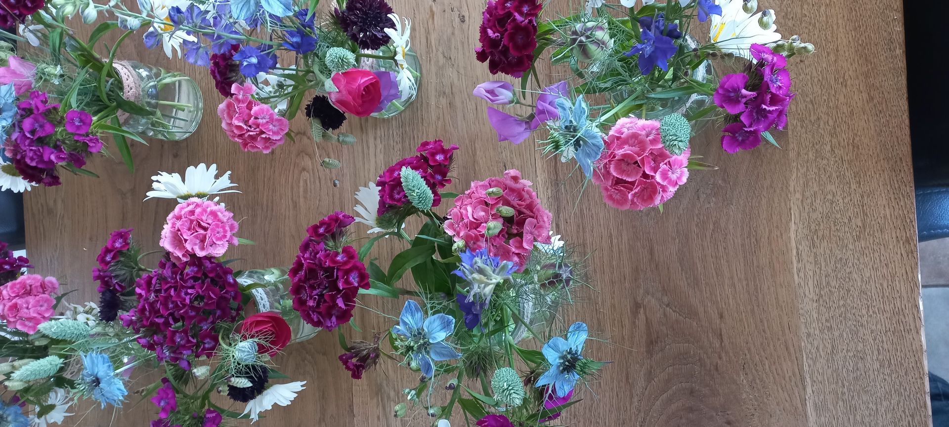 Plukbloemenvaasjes voor een verjaardag