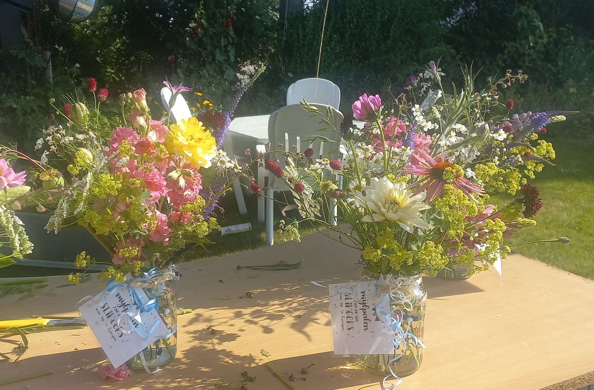 Plukbloemen voor een verjaardag