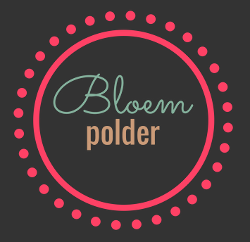 Logo voor Bloem Polder: een donkergrijze cirkel met een rode rand, een rode stippelcirkel en tekst in blauw en bruin.
