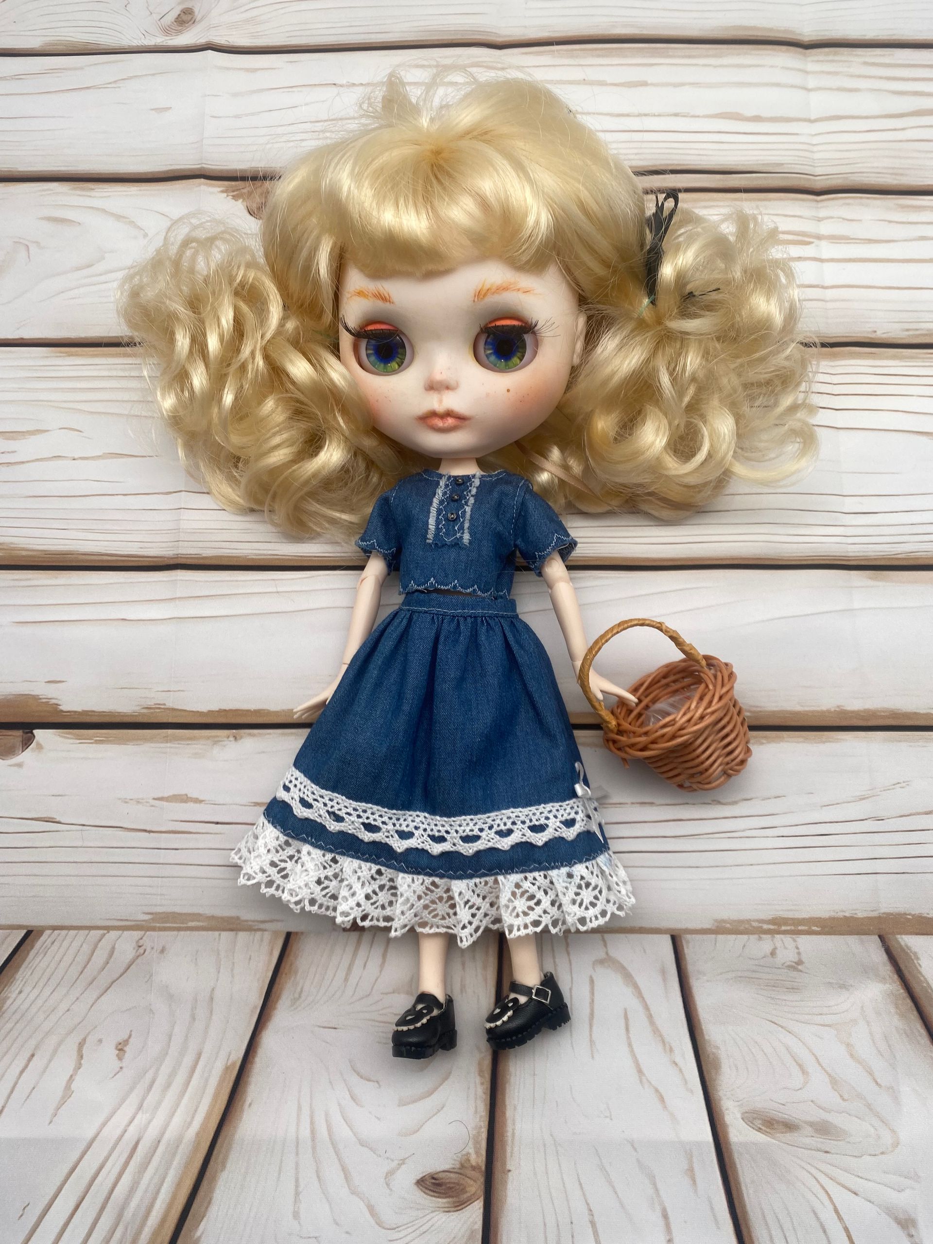 Daisy customized Blythedoll