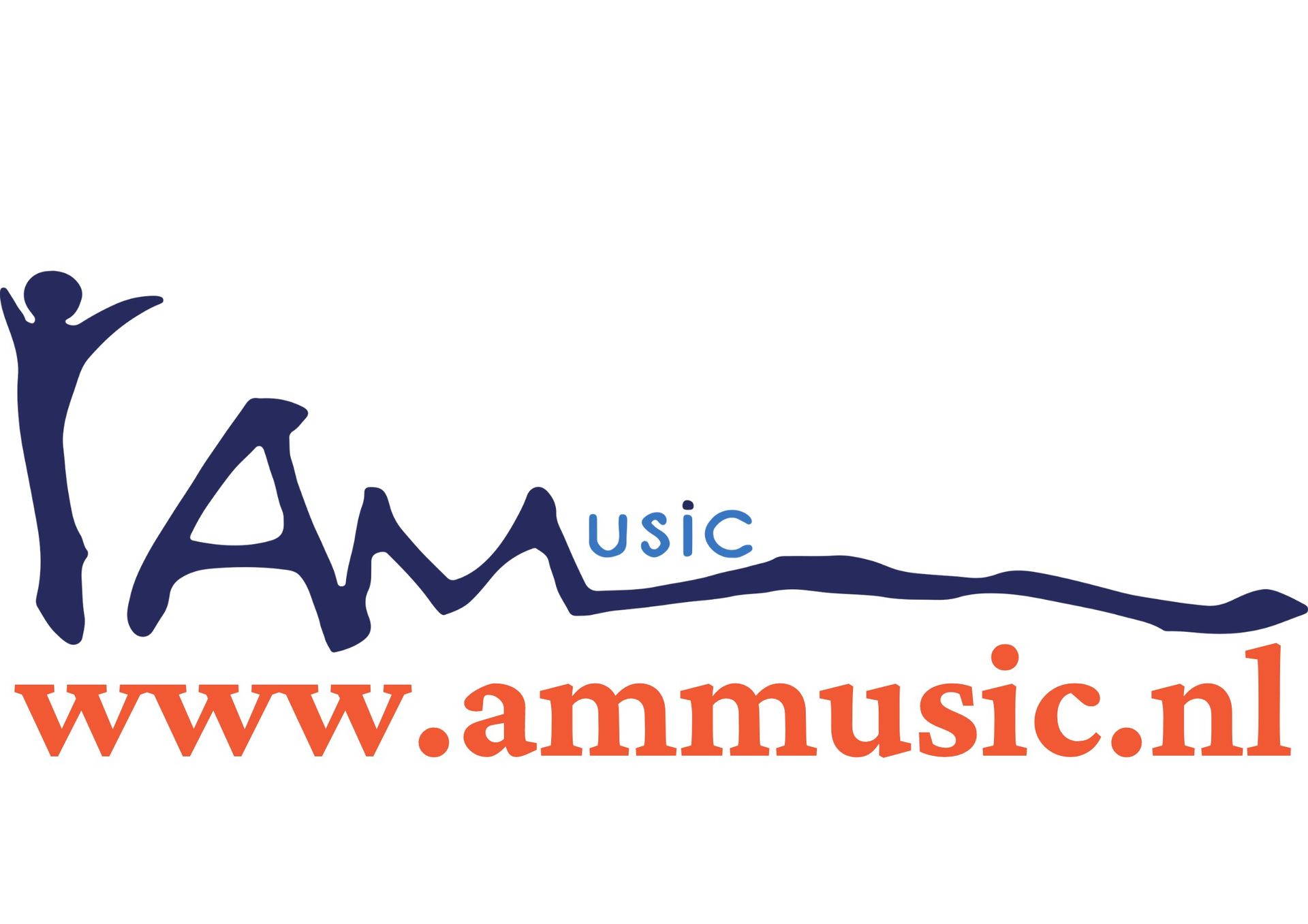 Het AM Music-logo met blauwe tekst en het oranje websiteadres www.ammusic.nl