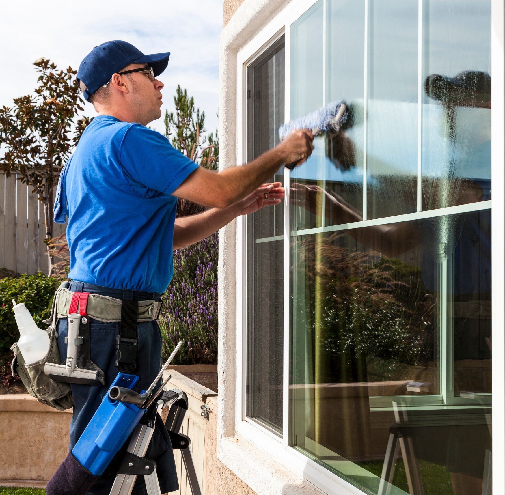 Window Cleaners — Jesup, GA — O'Neal Premier Services Window Cleaners — Jesup, GA — O'Neal Premier Services