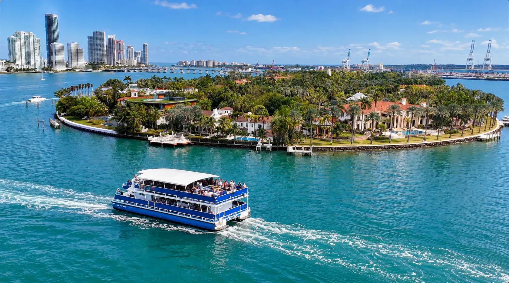 Paseo en barco por las casas de los famosos en Star Island Miami