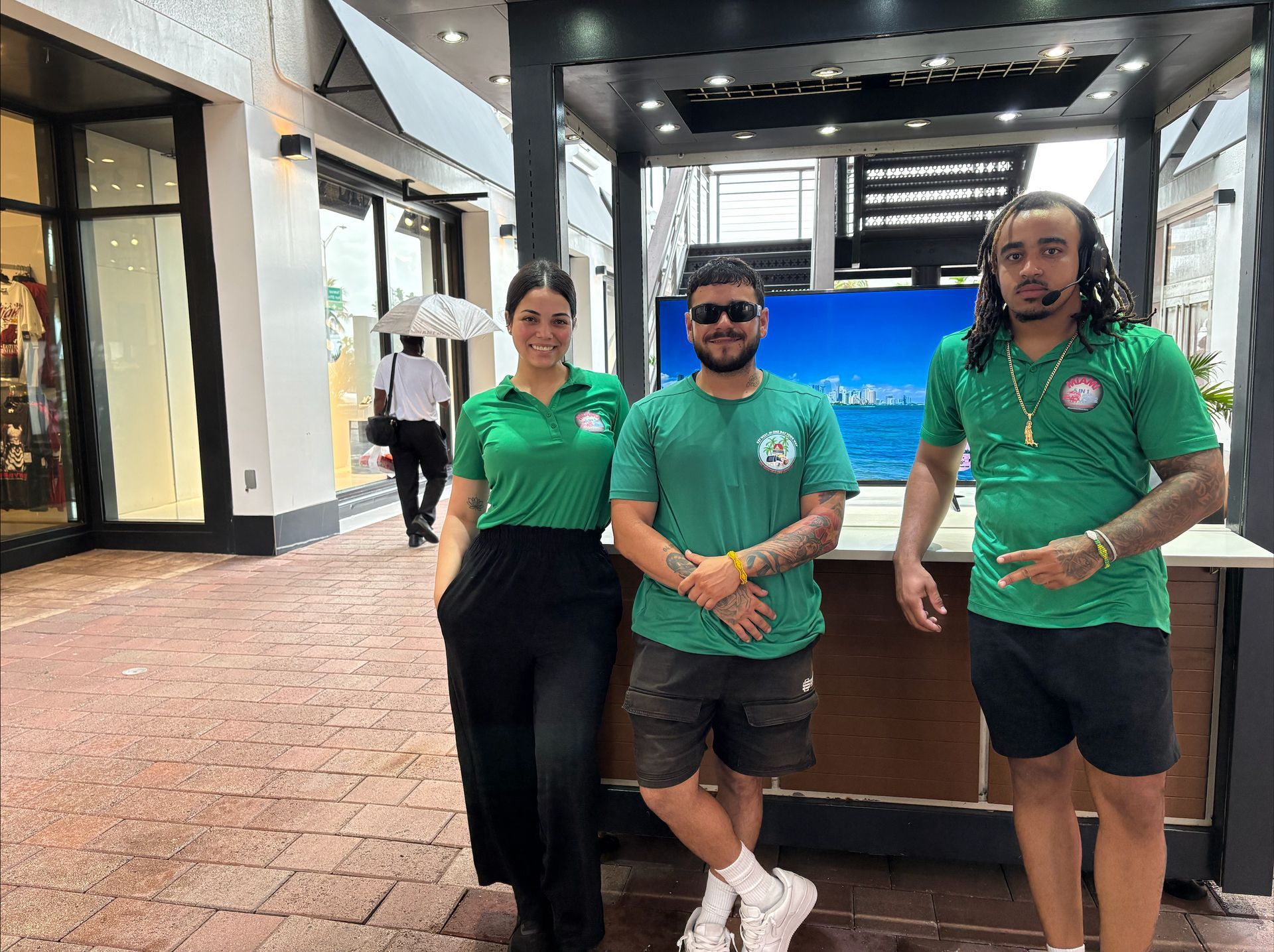 the Miami Sightseeing Team of Miami  Tour in Bayside Marketplace office