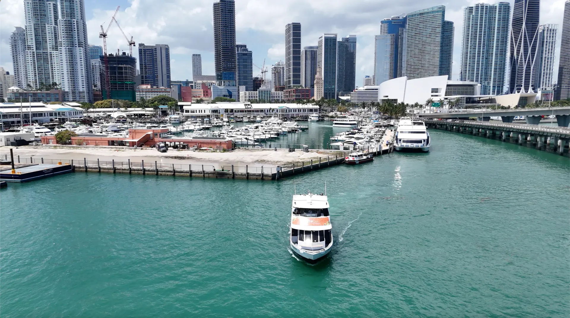 Ruta del paseo en barco desde Bayside Marketplace en Miami