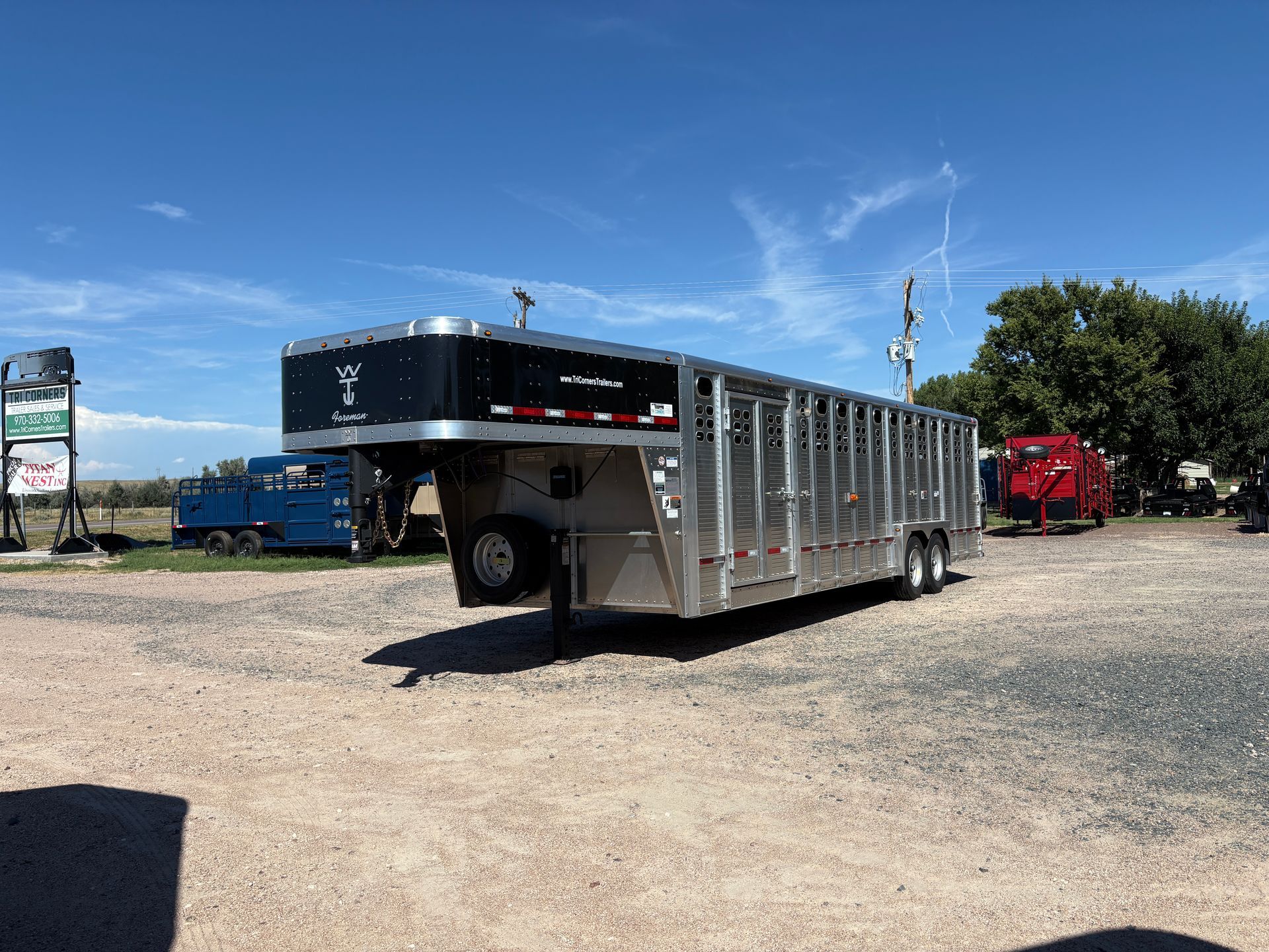 2027 Wilson 8x28 "Foreman" Livestock Trailer