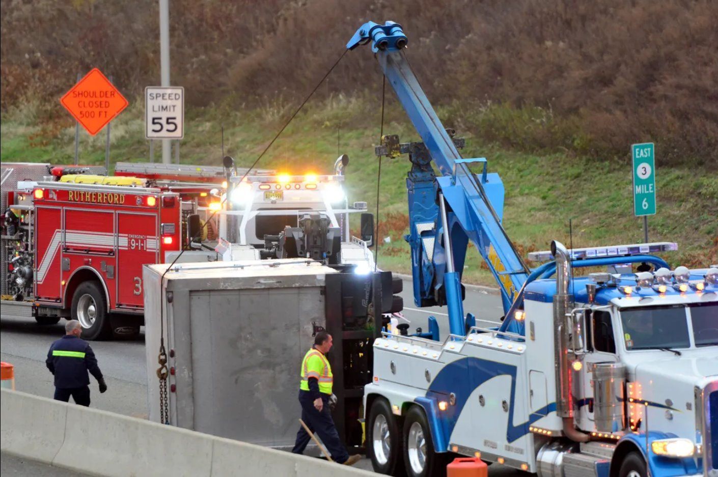 Nick’s Towing in Rutherford NJ recovering overturned trailer on Route 3 near Rutherford.